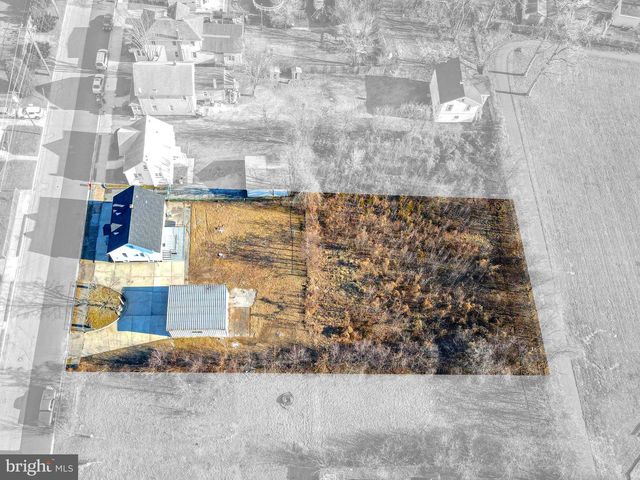 68 E HARMONY ST, Penns Grove, NJ 08069