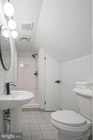 68 E HARMONY ST, Penns Grove, NJ 08069