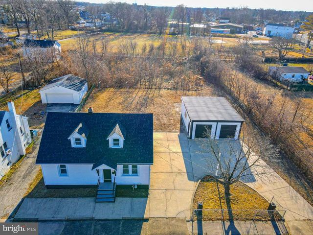 68 E HARMONY ST, Penns Grove, NJ 08069