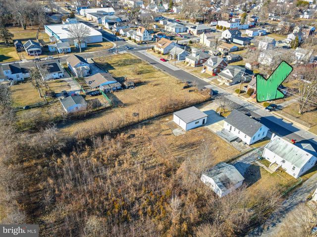 68 E HARMONY ST, Penns Grove, NJ 08069