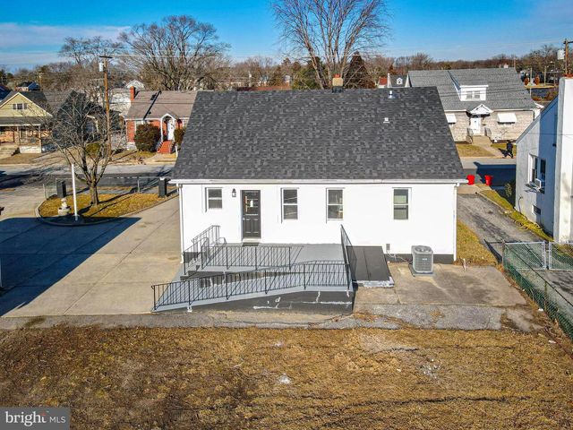 68 E HARMONY ST, Penns Grove, NJ 08069