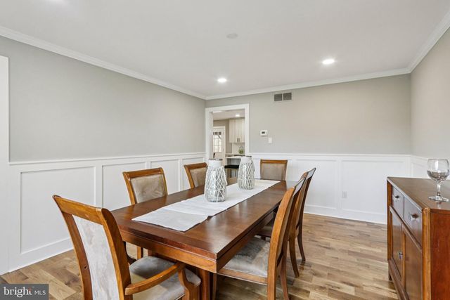 923 HUNT DR, Yardley, PA 19067