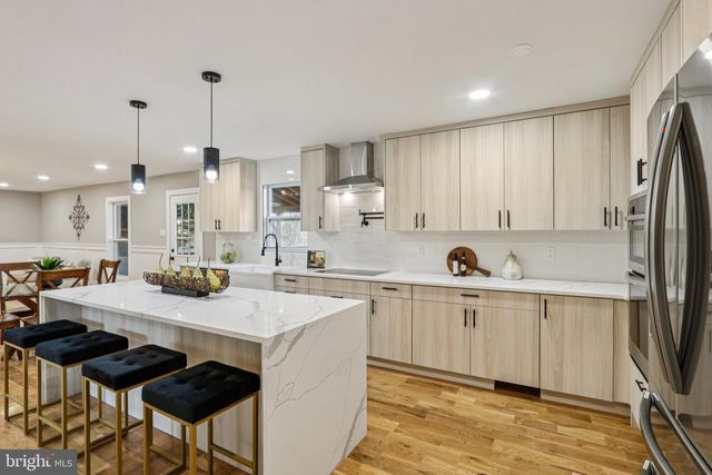 923 HUNT DR, Yardley, PA 19067