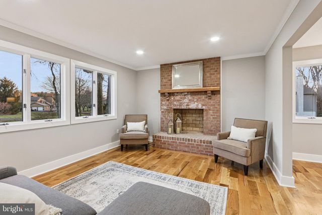 923 HUNT DR, Yardley, PA 19067