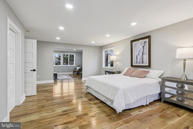 923 HUNT DR, Yardley, PA 19067