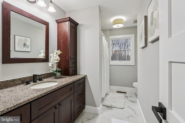 923 HUNT DR, Yardley, PA 19067