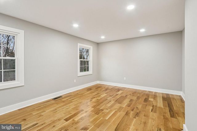 923 HUNT DR, Yardley, PA 19067