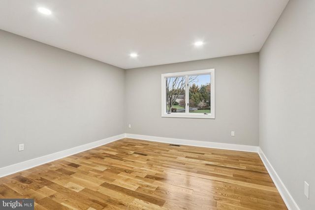 923 HUNT DR, Yardley, PA 19067