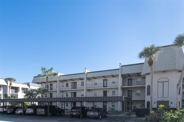 8681 BARDMOOR BOULEVARD 301C, Seminole, FL 33777