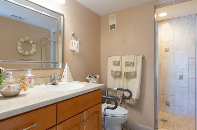 8681 BARDMOOR BOULEVARD 301C, Seminole, FL 33777