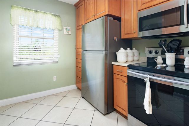 8681 BARDMOOR BOULEVARD 301C, Seminole, FL 33777