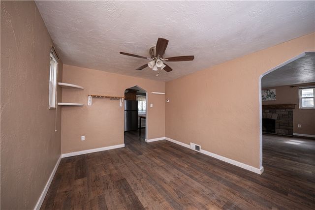 924 James St, Turtle Creek, PA 15145