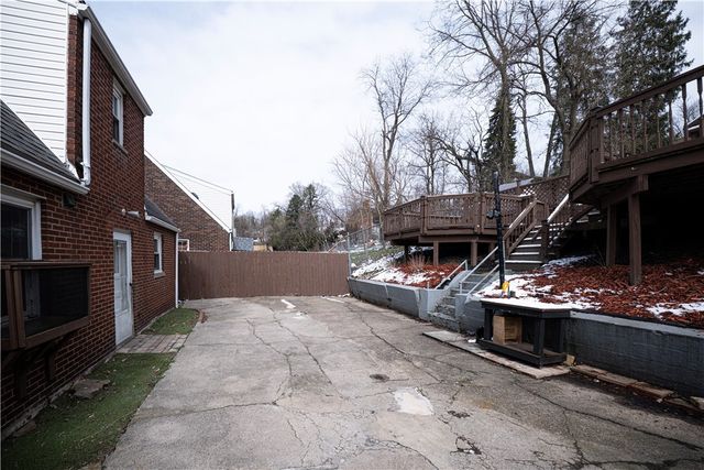 924 James St, Turtle Creek, PA 15145