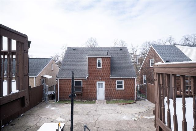 924 James St, Turtle Creek, PA 15145