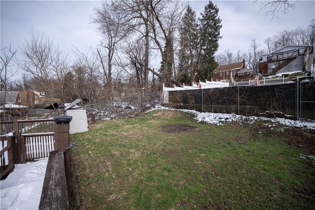 924 James St, Turtle Creek, PA 15145