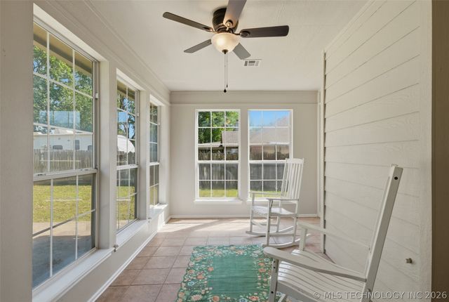 8137 E Misty Morning Place, Claremore, OK 74019