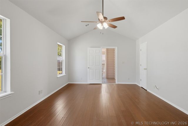 8137 E Misty Morning Place, Claremore, OK 74019
