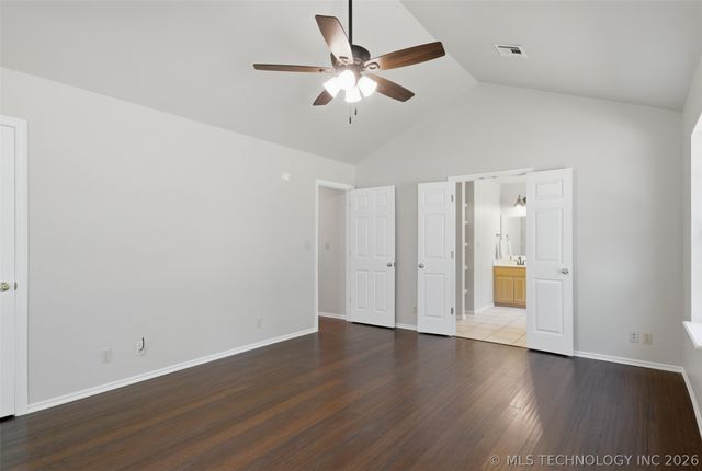 8137 E Misty Morning Place, Claremore, OK 74019