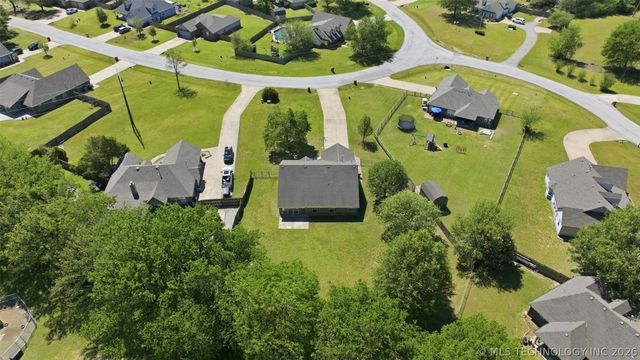 8137 E Misty Morning Place, Claremore, OK 74019