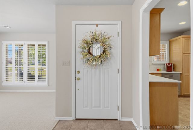 8137 E Misty Morning Place, Claremore, OK 74019