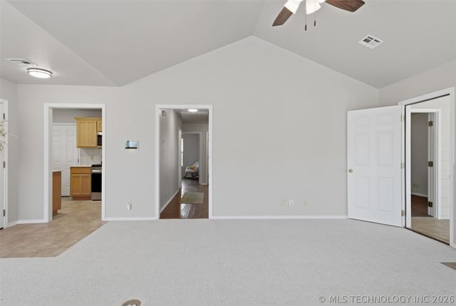 8137 E Misty Morning Place, Claremore, OK 74019