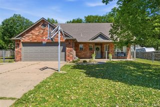 8137 E Misty Morning Place, Claremore, OK 74019