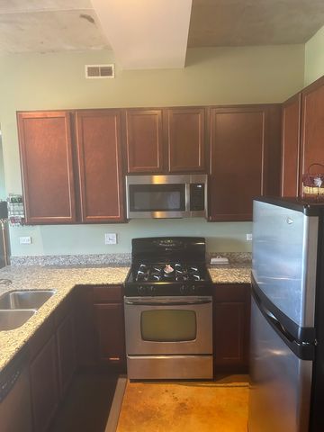 332 River Street 4405, Lemont, IL 60439