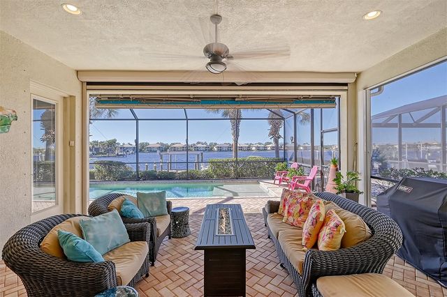 1014 OVERLOOK COURT, Bradenton, FL 34208