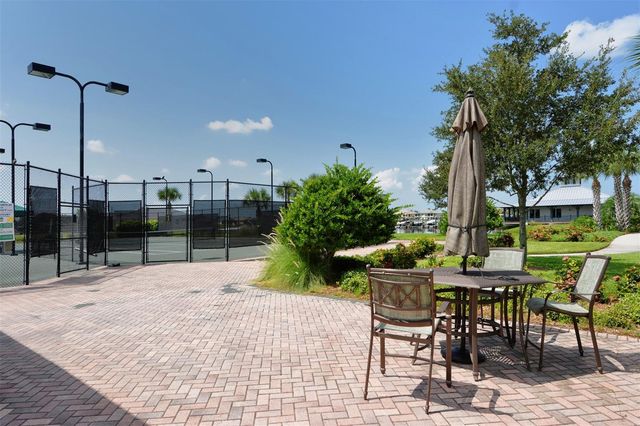 1014 OVERLOOK COURT, Bradenton, FL 34208