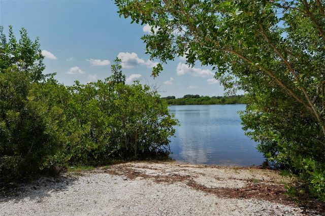 1014 OVERLOOK COURT, Bradenton, FL 34208