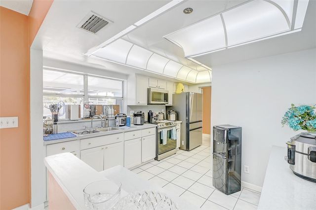 1678 COUNTRY CLUB PARKWAY, Lehigh Acres, FL 33936