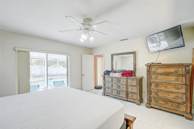 1678 COUNTRY CLUB PARKWAY, Lehigh Acres, FL 33936