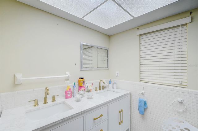 1678 COUNTRY CLUB PARKWAY, Lehigh Acres, FL 33936