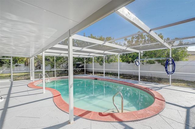 1678 COUNTRY CLUB PARKWAY, Lehigh Acres, FL 33936