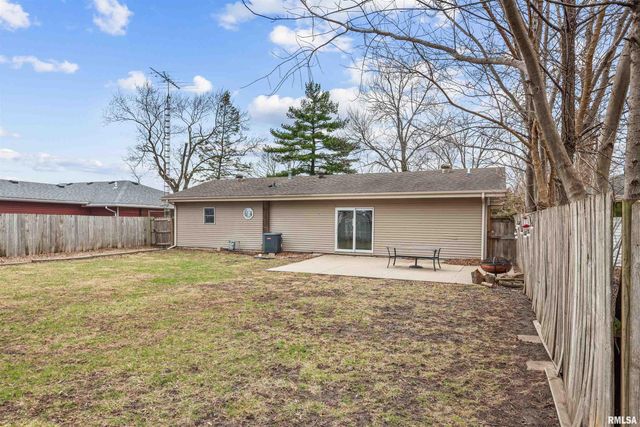 3420 S 4TH Street, Springfield, IL 62703