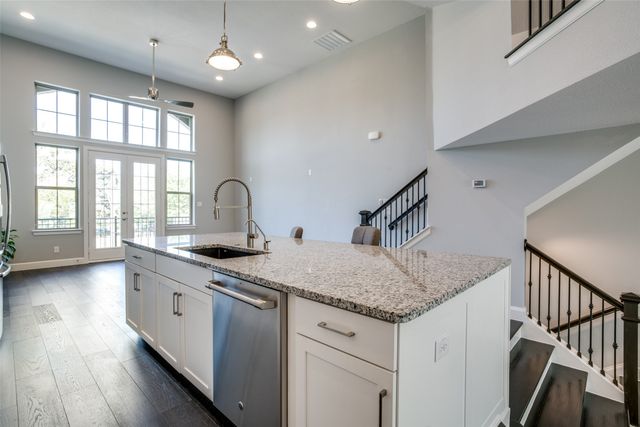 1348 Arch Place, Dallas, TX 75215
