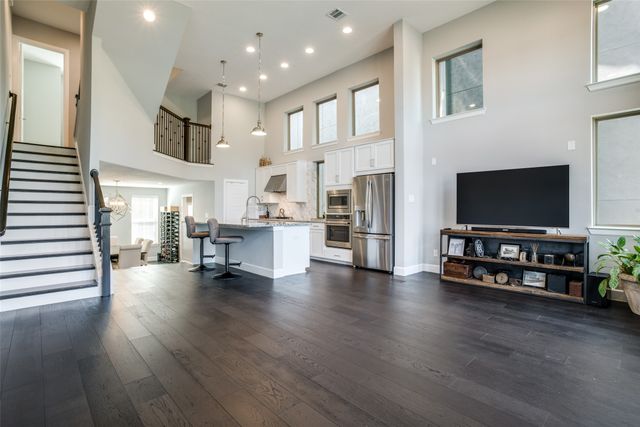 1348 Arch Place, Dallas, TX 75215