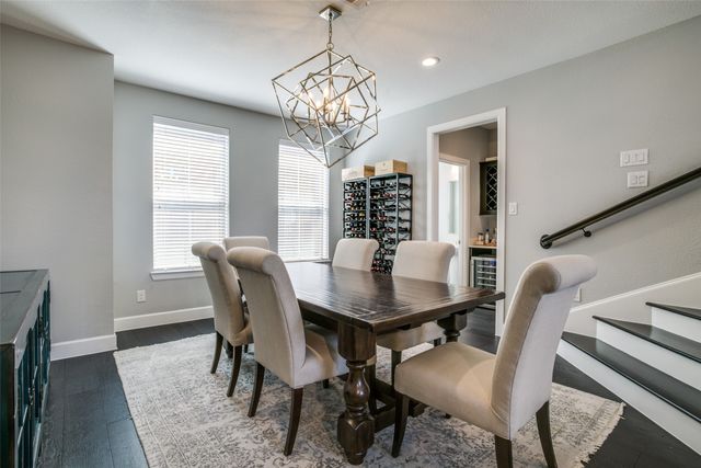1348 Arch Place, Dallas, TX 75215