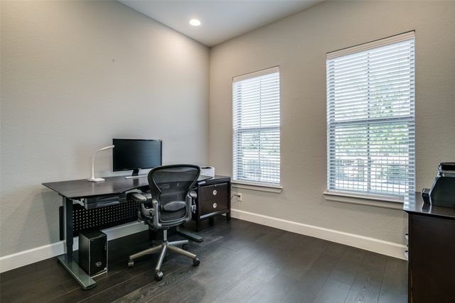 1348 Arch Place, Dallas, TX 75215