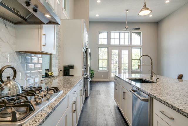 1348 Arch Place, Dallas, TX 75215