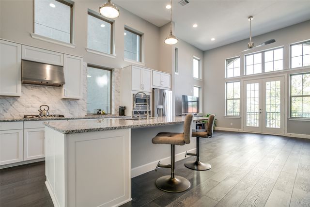 1348 Arch Place, Dallas, TX 75215