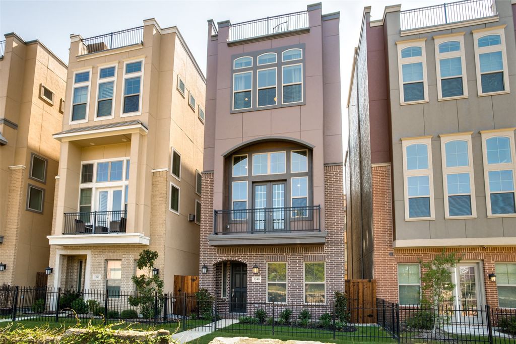 1348 Arch Place, Dallas, TX 75215