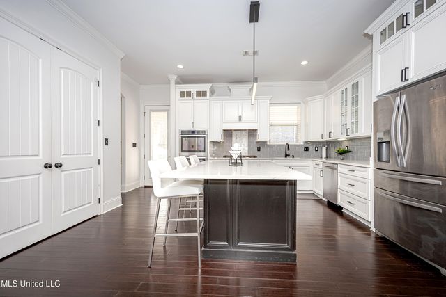 3619 Perryman Road, Ocean Springs, MS 39564