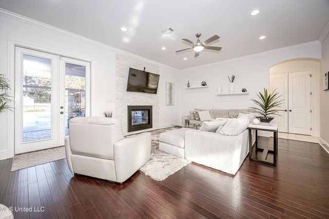 3619 Perryman Road, Ocean Springs, MS 39564