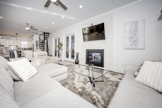 3619 Perryman Road, Ocean Springs, MS 39564