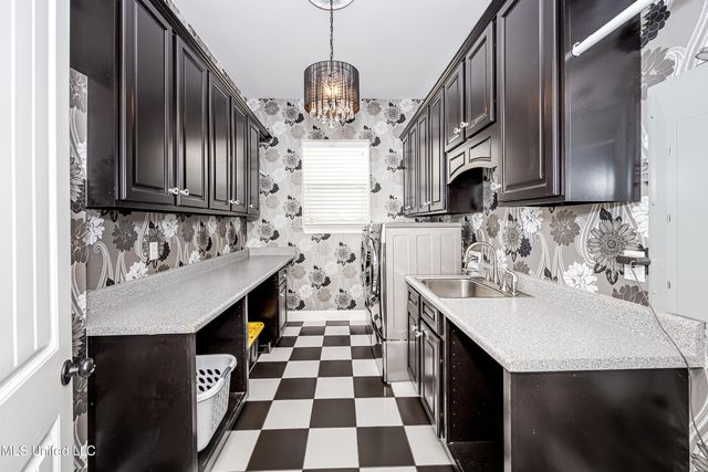 3619 Perryman Road, Ocean Springs, MS 39564