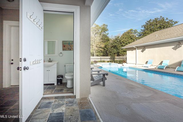 3619 Perryman Road, Ocean Springs, MS 39564