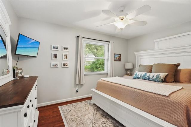 8906 W 99th Terrace, Overland Park, KS 66212