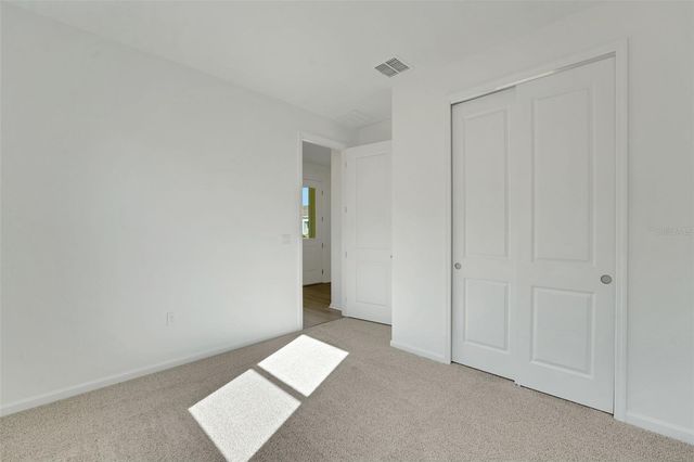 1025 FIESTA KEY CIRCLE, Lady Lake, FL 32159