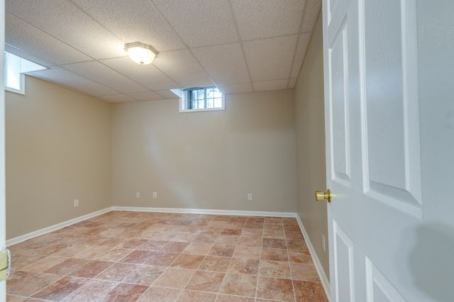 424 Charles McClearen Rd, Hohenwald, TN 38462